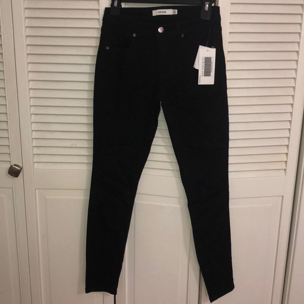 Black skinny jeans